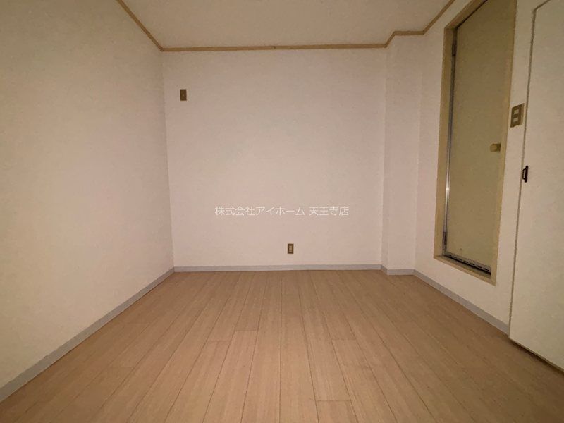 ベッドルーム