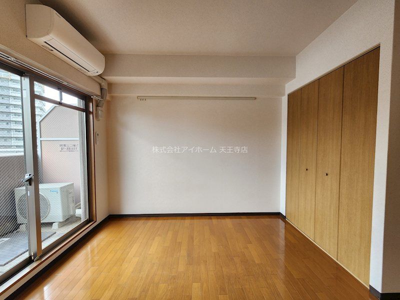 ベッドルーム