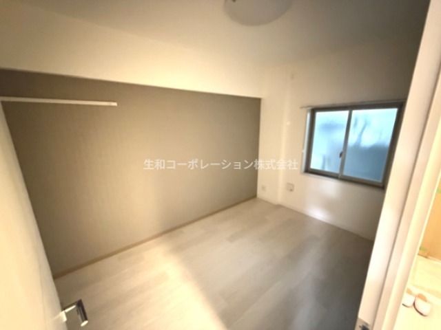 ベッドルーム