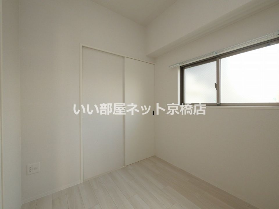 近くのCoDeli瓦町3丁目店まで199m(徒歩3分)