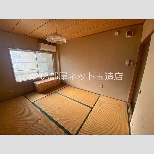 ベッドルーム