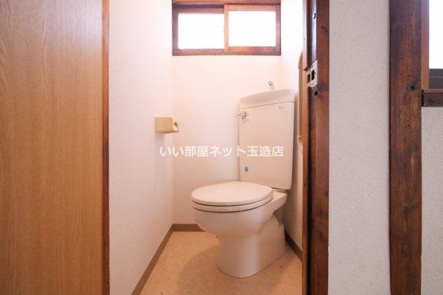 近くのファミリーマート 新深江駅前店まで465m（徒歩6分）