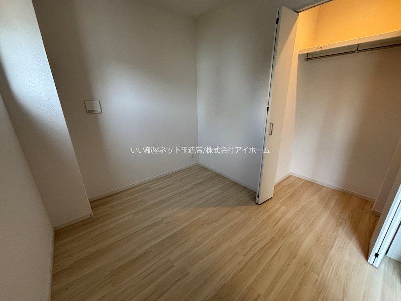 ベッドルーム