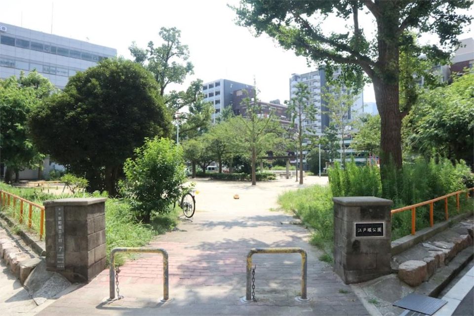 近くの靭公園まで406m（徒歩6分）