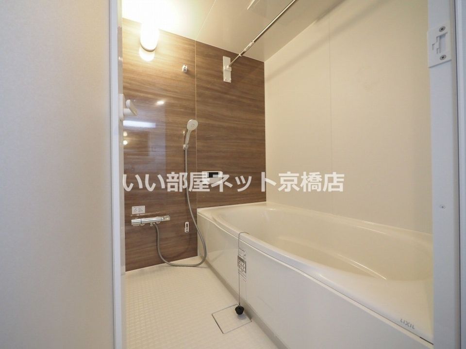 近くのセブンイレブン 吹田片山1丁目店まで233m(徒歩3分)