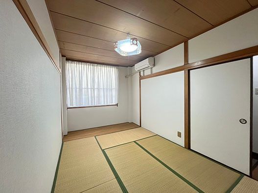 ベッドルーム