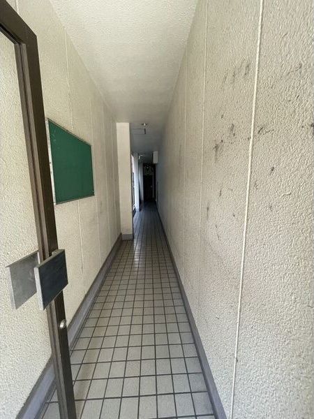 近くのすみれ薬局まで65m(徒歩1分)