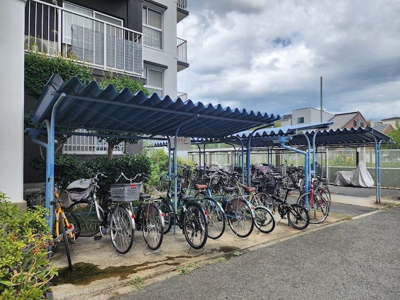 近くのココカラファイン 関目高殿店まで310m(徒歩4分)