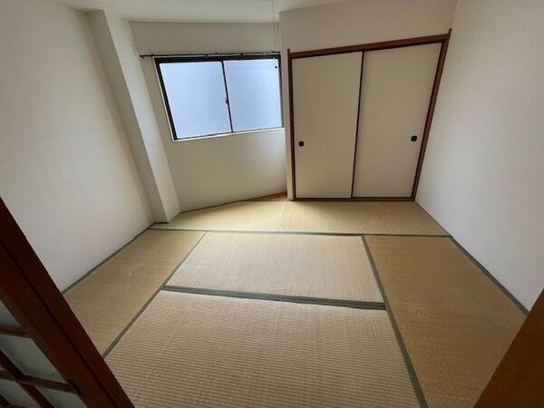 ベッドルーム