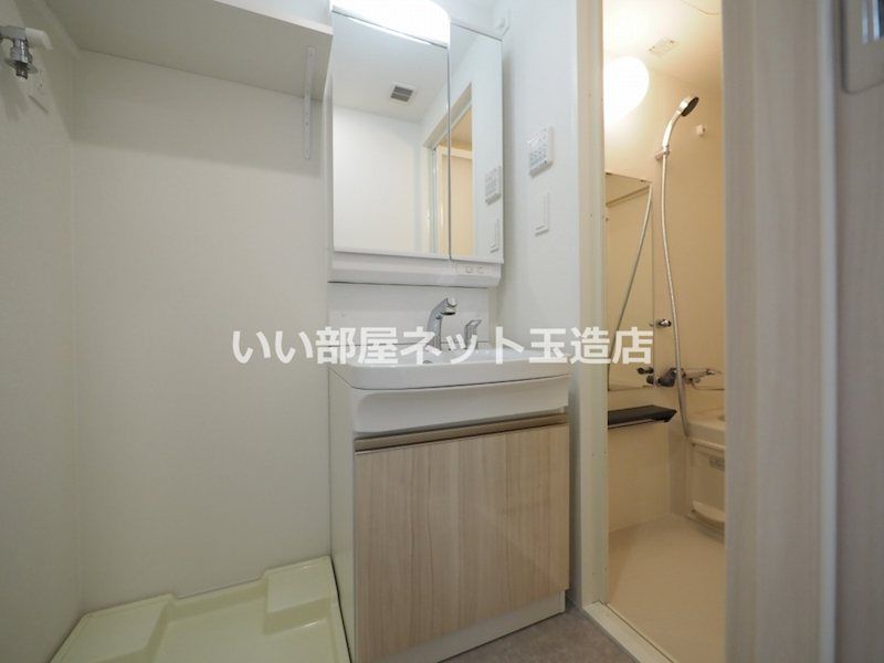 近くのセブンイレブン 大阪玉津2丁目店まで472m(徒歩6分)