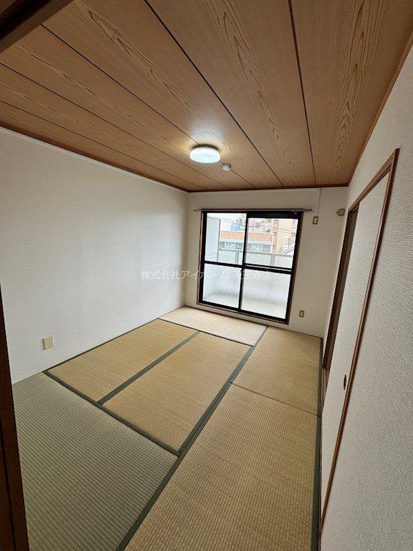 近くの温泉堂薬局まで533m（徒歩7分）