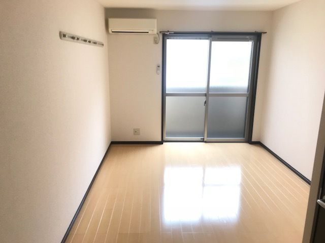 ベッドルーム
