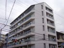 グランドハイツ東小橋の外観
