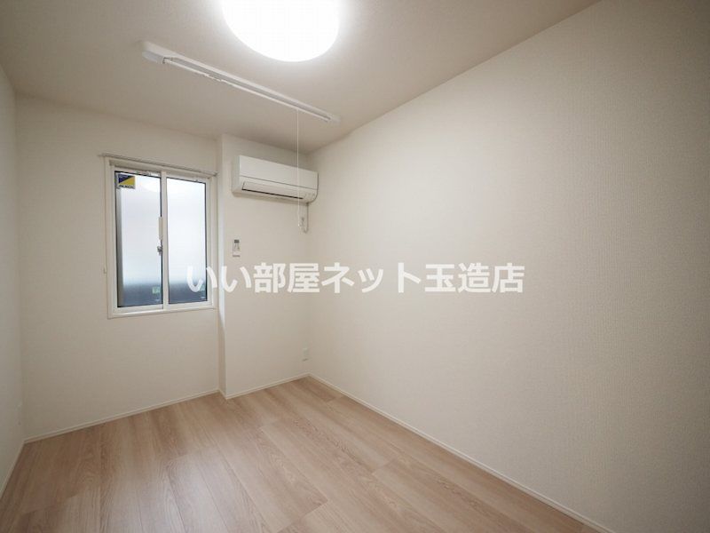 近くのTAKIYA深江南店まで425m(徒歩6分)