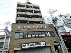 FRONT OF THE POLICE新光の外観画像