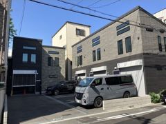 平尾ガレージハウスの外観画像