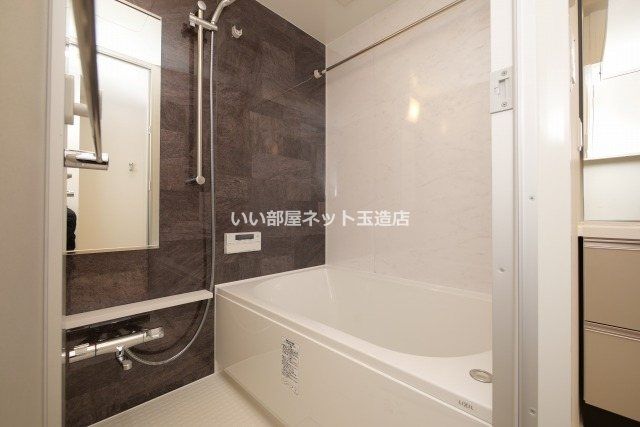 近くのセブンイレブン 大阪内本町2丁目店まで190m(徒歩3分)