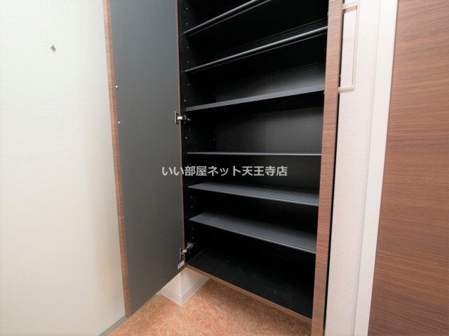 近くのセブンイレブン 大阪沢之町2丁目店まで701m(徒歩9分)