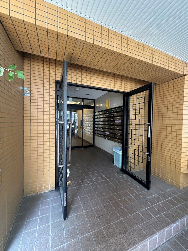 近くのsilk（シルク） 徳庵店まで444m（徒歩6分）
