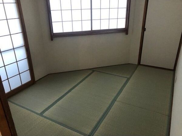ベッドルーム