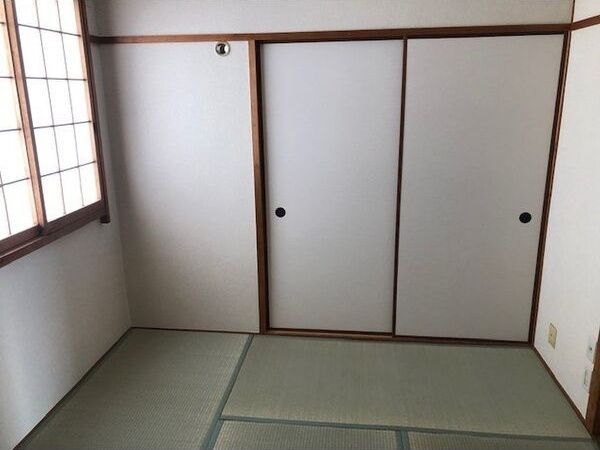 ベッドルーム