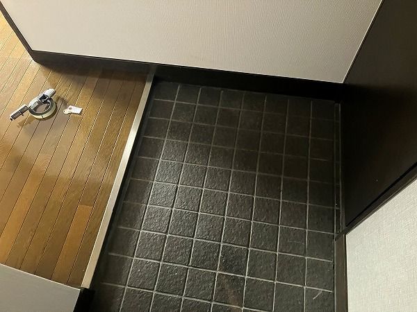 近くの佐藤薬局まで366m（徒歩5分）