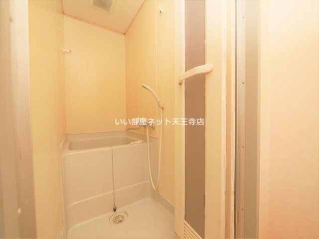 近くのローソン 東住吉照ケ丘店まで373m(徒歩5分)