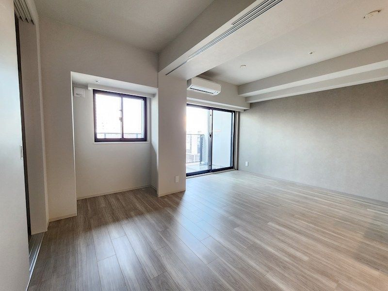 近くのスギ薬局 谷町四丁目店まで78m（徒歩1分）