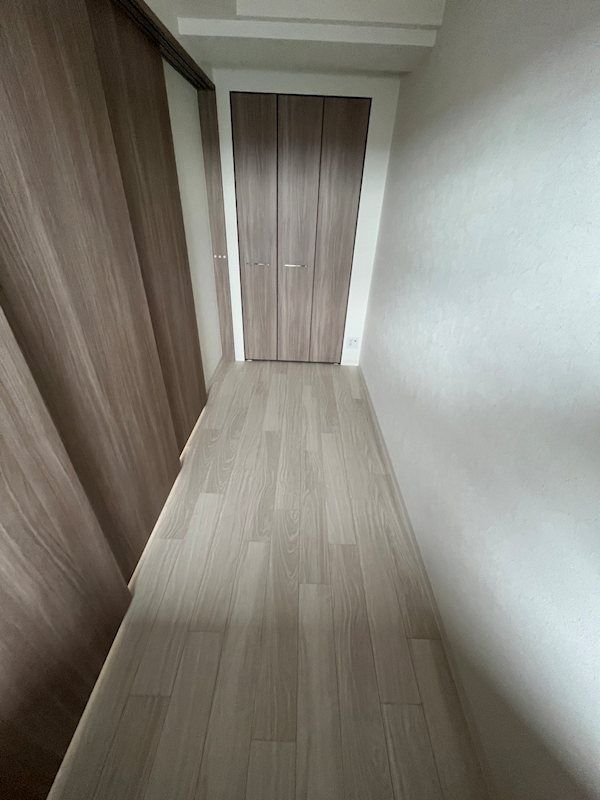 近くのローソンストア100 LS生野南巽店まで155m（徒歩2分）