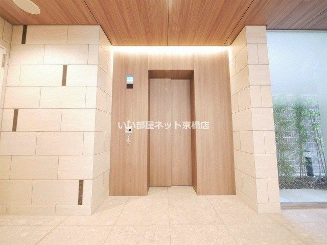 近くのスーパー玉出 周防町店まで212m（徒歩3分）