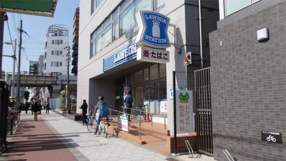 近くのローソン玉造駅前店まで662m（徒歩9分）