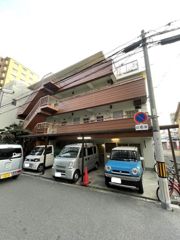 ウスヰマンションの外観画像