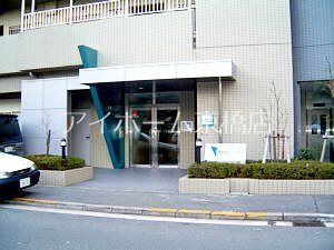 近くのセブンイレブン JR徳庵駅西店まで407m(徒歩6分)