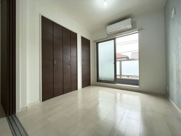 ベッドルーム