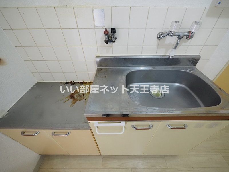 近くの東住吉西今川郵便局まで259m(徒歩4分)