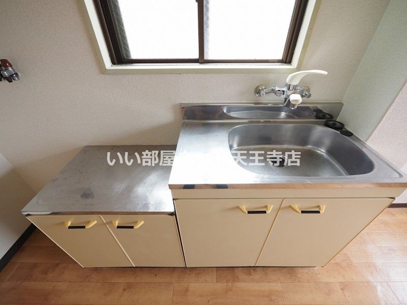 近くのあゆみ薬局田辺店まで129m(徒歩2分)
