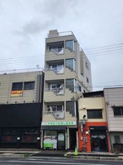 行旨ビルの外観画像