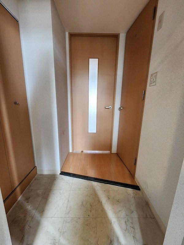 近くのファミリーマート 今津中三丁目店まで572m(徒歩8分)