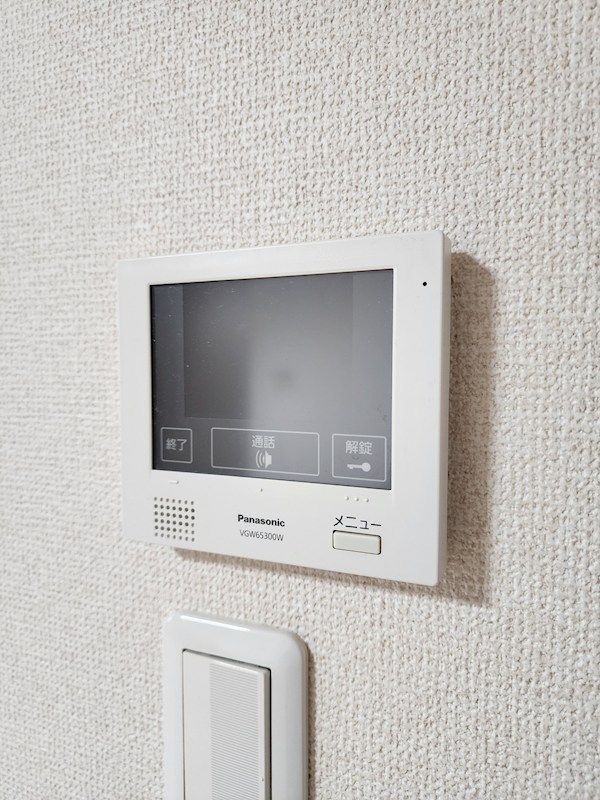 近くのすみれ薬局まで439m(徒歩6分)