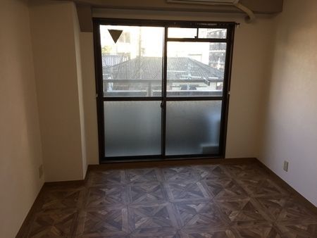 近くのダイコクドラッグ 西長堀店まで299m(徒歩4分)