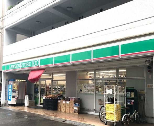 近くのローソンストア100 LS西区立売堀店まで340m（徒歩5分）