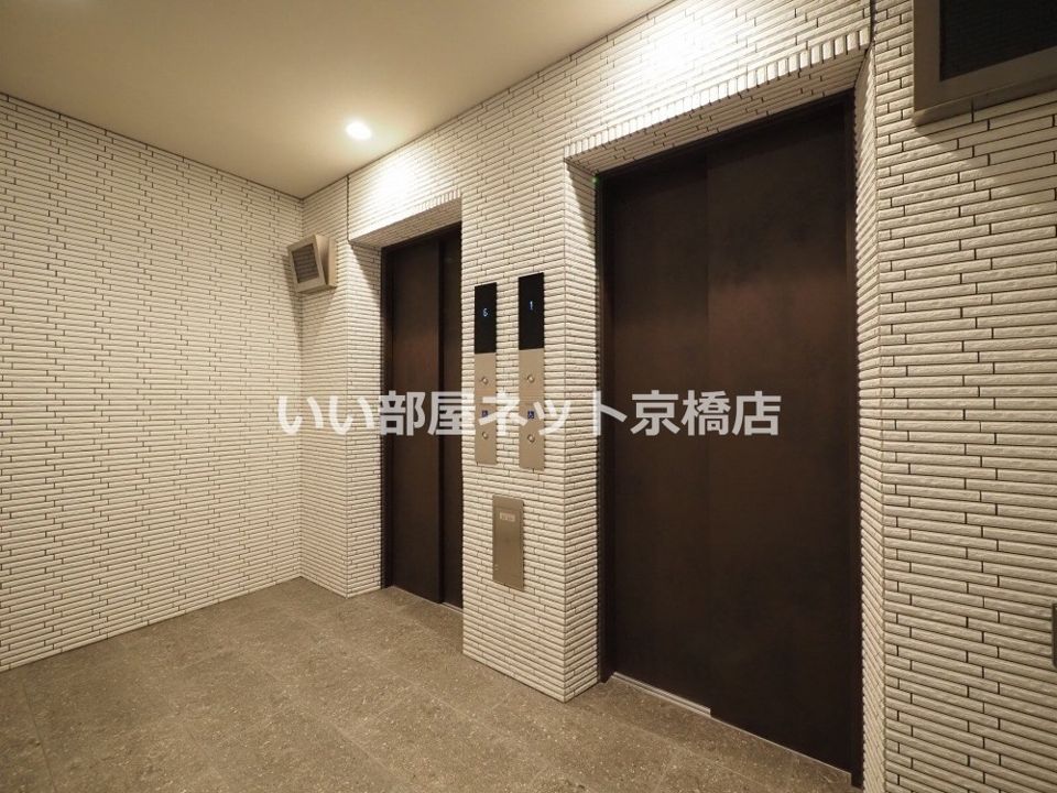 近くのファミリーマート 深江橋店まで352m（徒歩5分）