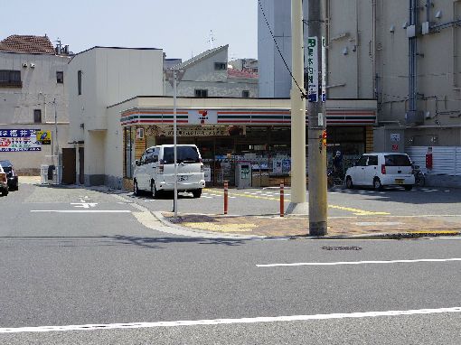 近くのセブンイレブンまで114m（徒歩2分）
