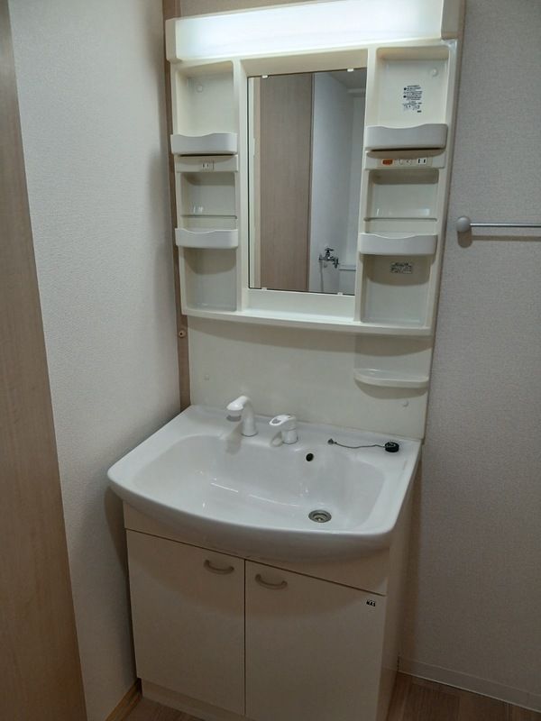 近くのセブンイレブン 大阪上本町2丁目店まで128m(徒歩2分)