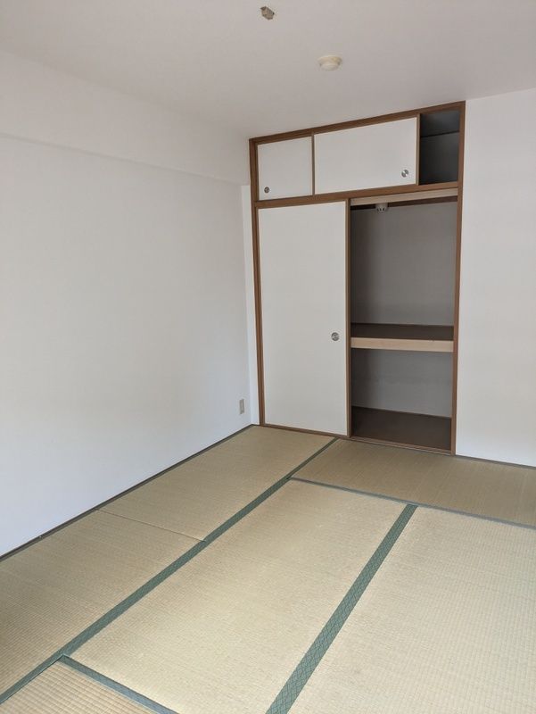 ベッドルーム
