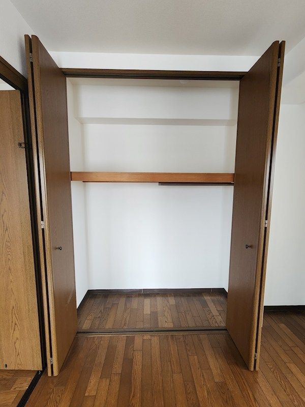 近くのイオン 鶴見緑地店まで323m(徒歩5分)