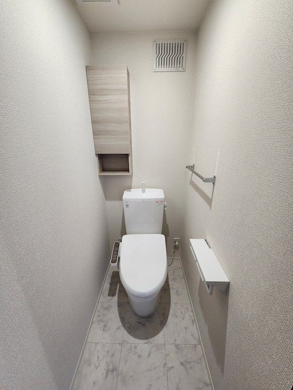 近くのMEGAドン・キホーテ深江橋店まで417m（徒歩6分）