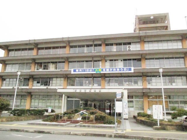 近くの大和高田市役所まで2,100m(徒歩27分)