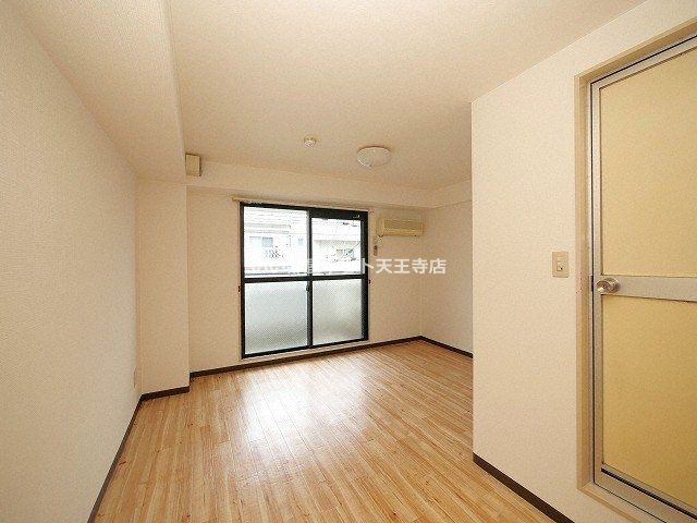 近くのライフ 昭和町駅前店まで837m（徒歩11分）