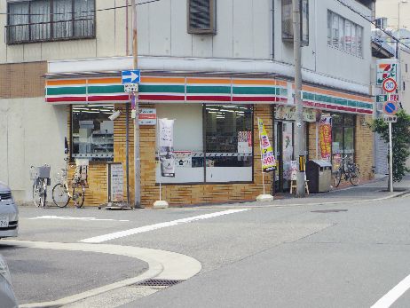 近くのセブン-イレブン 大阪中本5丁目店まで515m（徒歩7分）